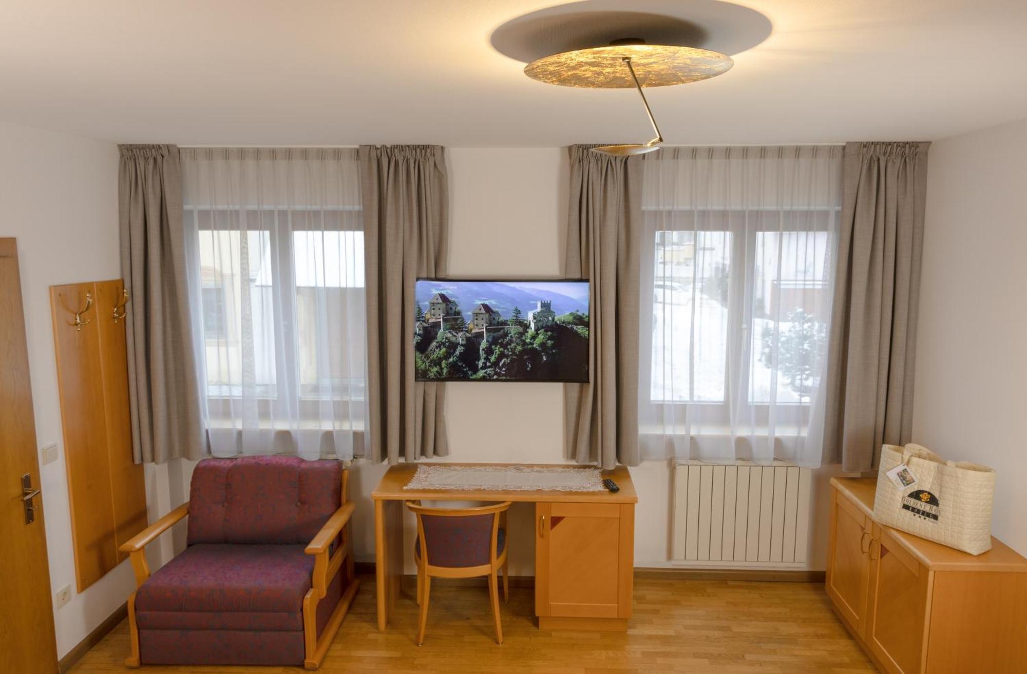 Hotel Goldene Rose Weisberg-Taisten Buitenkant foto