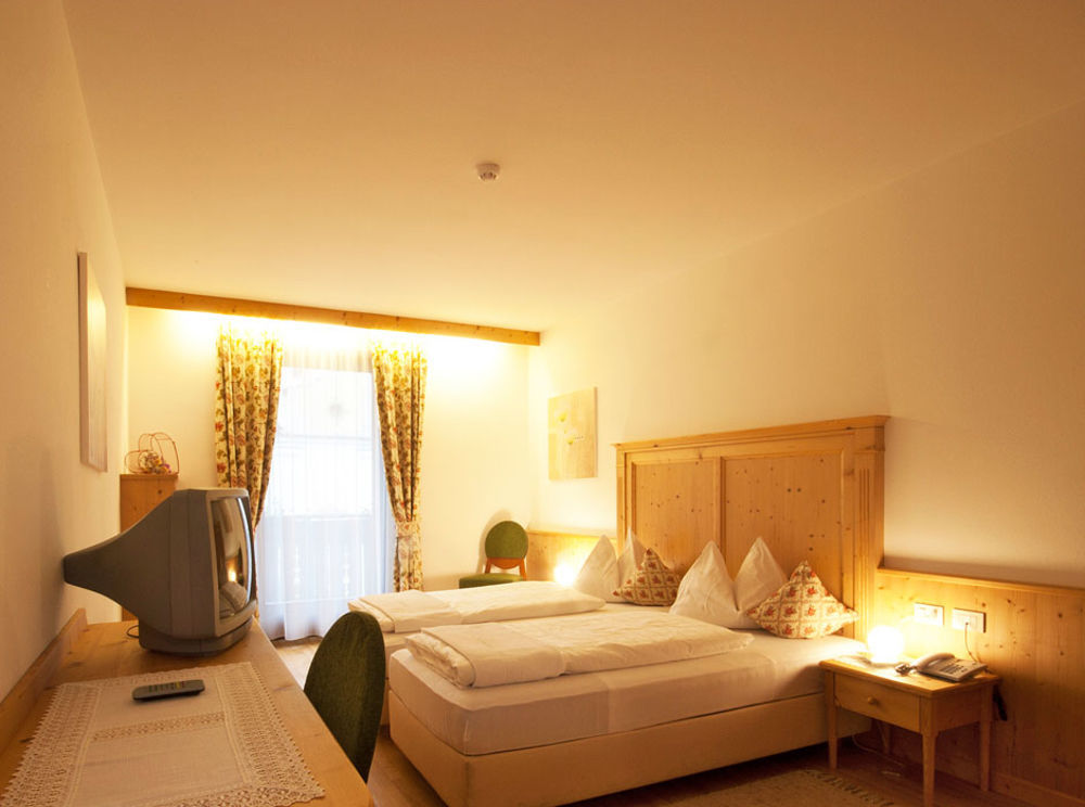 Hotel Goldene Rose Weisberg-Taisten Buitenkant foto
